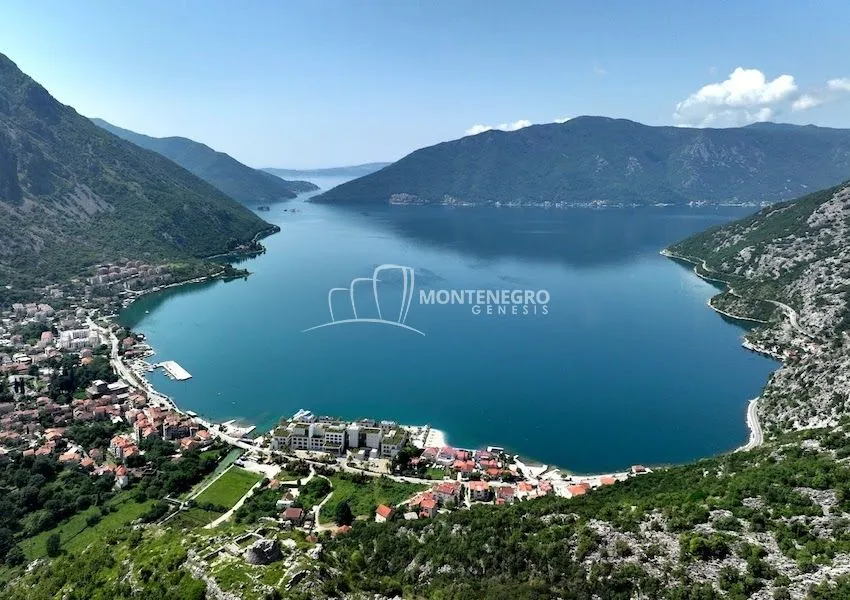 Prodaja, jednosoban stan, 50m², Risan, Kotor