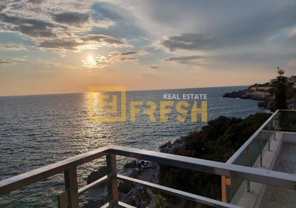 Prodaja, kuća, 293m², Utjeha, Ulcinj