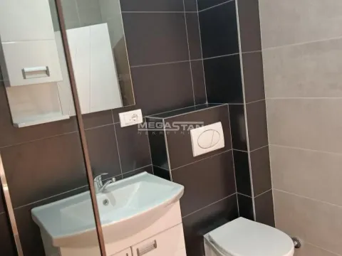 Prodaja, četvorosoban stan, 86m², Borča 1, Borča Sve Podlokacije - image 4