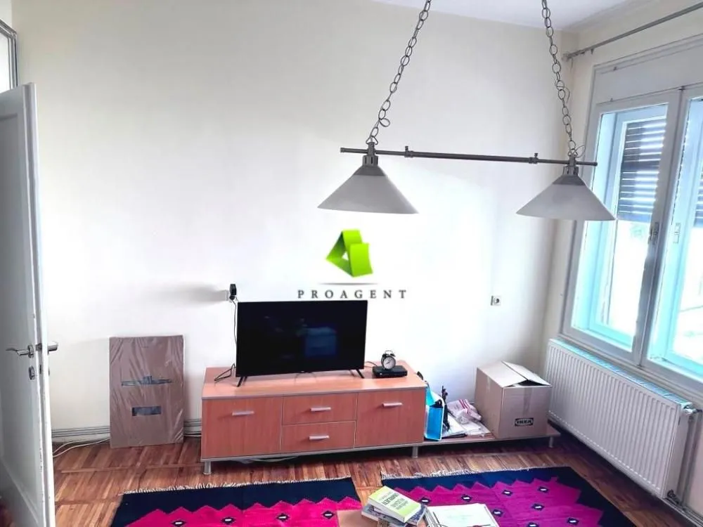 Rent, office space, 100m², Medijana, Niš