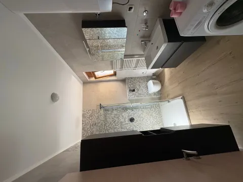 Rent, one bedroom apartment, 55m², Tivat, Crna Gora - image 11