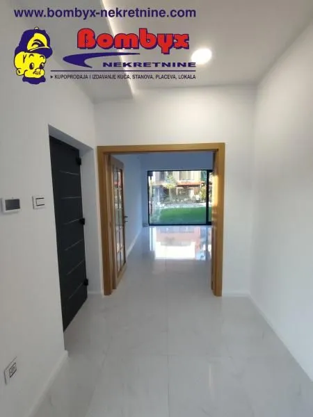 Prodaja, kuća, 181m², Sremska Kamenica, Petrovaradin