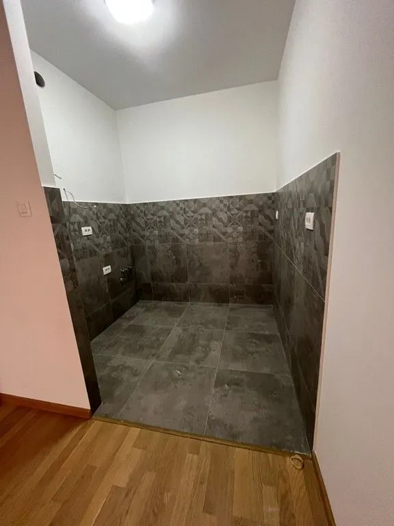 Prodaja, jednosoban stan, 45m², Ljubović, Podgorica
