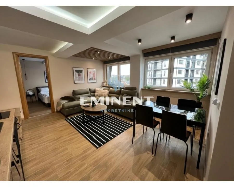 Prodaja, trosoban stan, 55m², Centar, Zlatibor