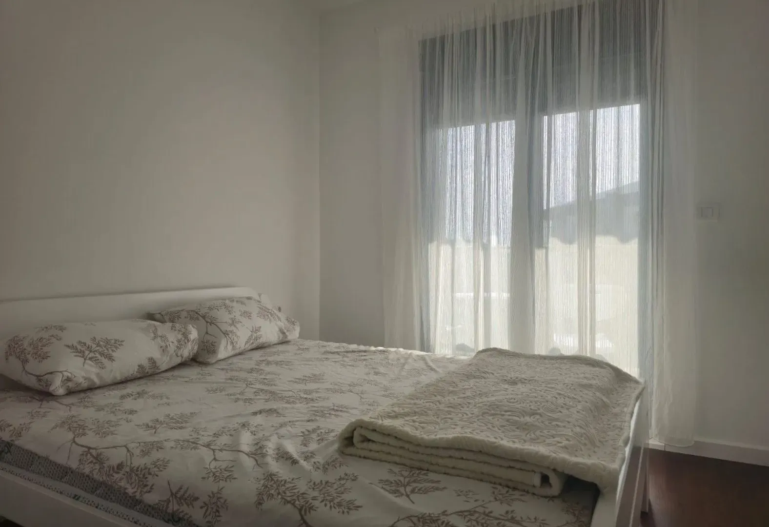 Izdavanje, jednosoban stan, 44m², Central Point, Podgorica
