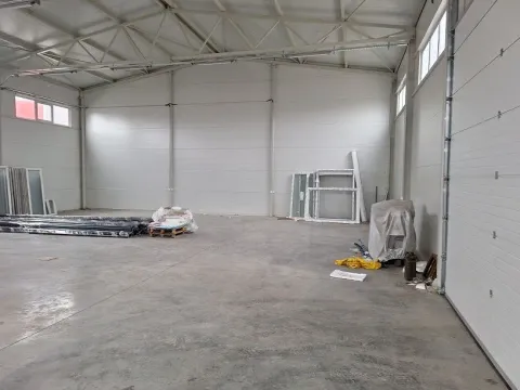 Rent, office space, 300m², Zrenjanin, Srbija