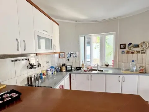 Prodaja, trosoban stan, 132m², Stoliv, Kotor - image 12