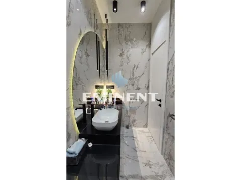 Izdavanje, trosoban stan, 75m², Stari Grad, Beograd - image 15