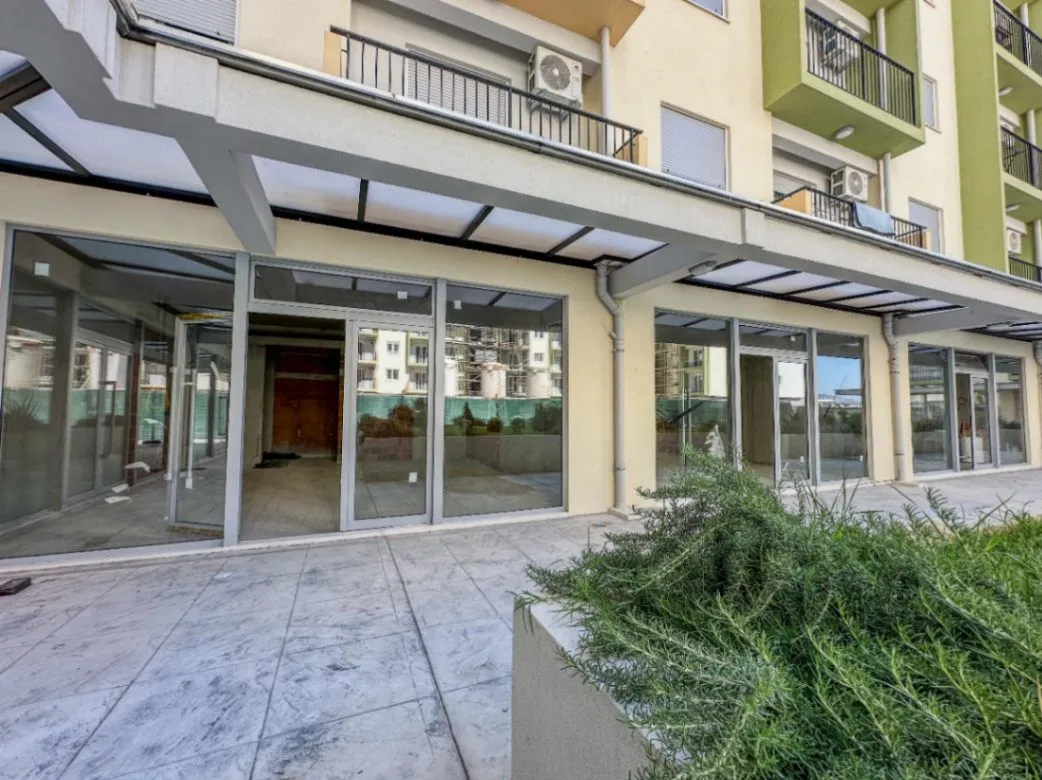 Rent, office space, 45m², Pobrežje, Podgorica