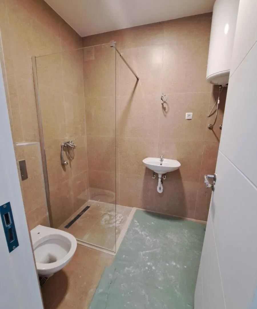 Prodaja, jednosoban stan, 45m², Tološi, Podgorica