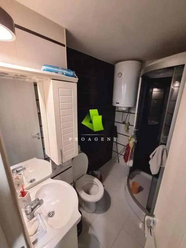 Prodaja, trosoban stan, 98m², Medijana, Niš
