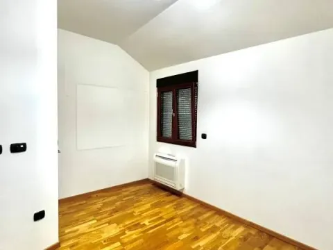 Rent, office space, 200m², Centar, Podgorica - image 6