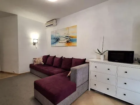 Sale, two bedroom apartment, 60m², Petrovac, Budva - image 5