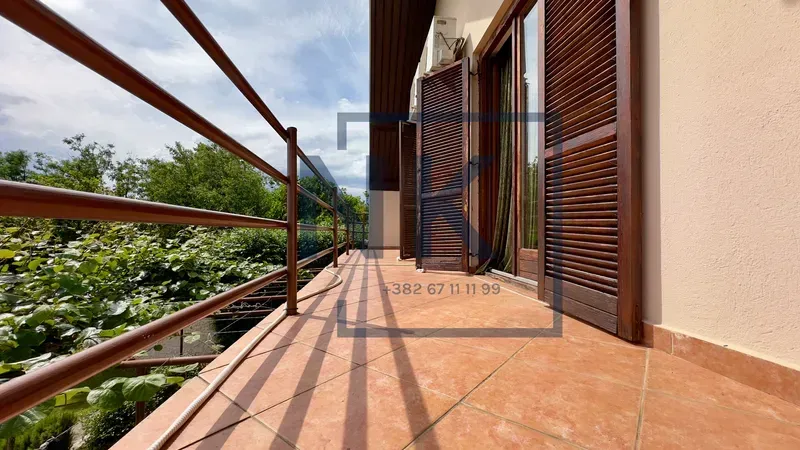 Prodaja, kuća, 250m², Donja Gorica, Podgorica