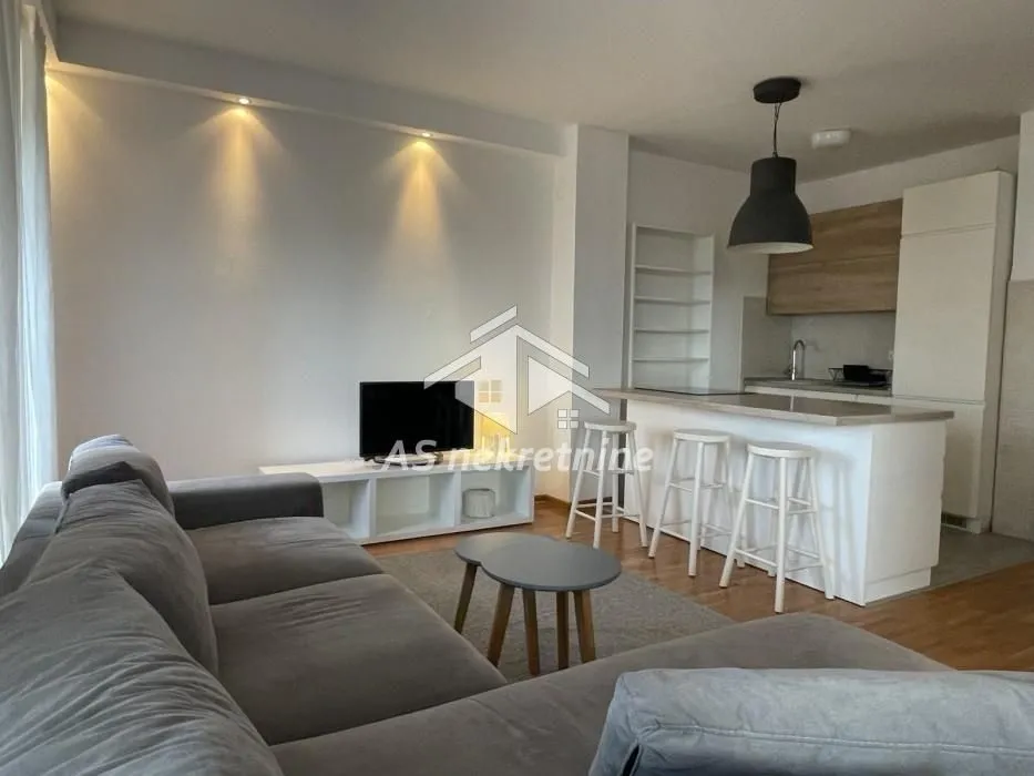 Izdavanje, dvosoban stan, 54m², Čukarica, Beograd