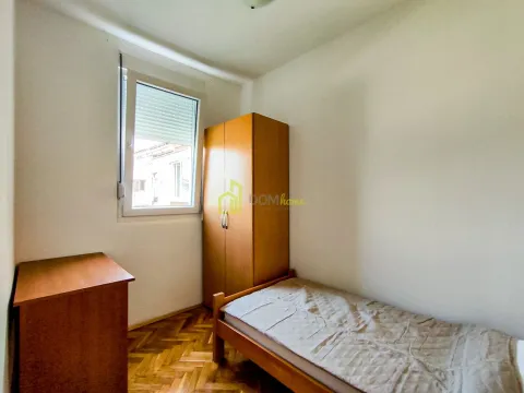 Izdavanje, četvorosoban stan, 95m², Blok 6, Podgorica - image 14