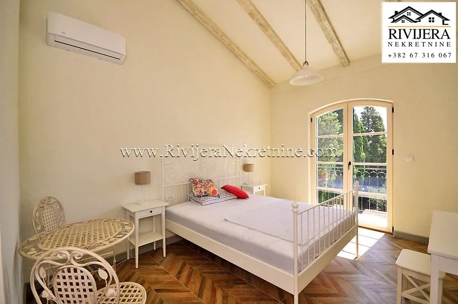 Prodaja, kuća, 184m², Baošići, Herceg Novi