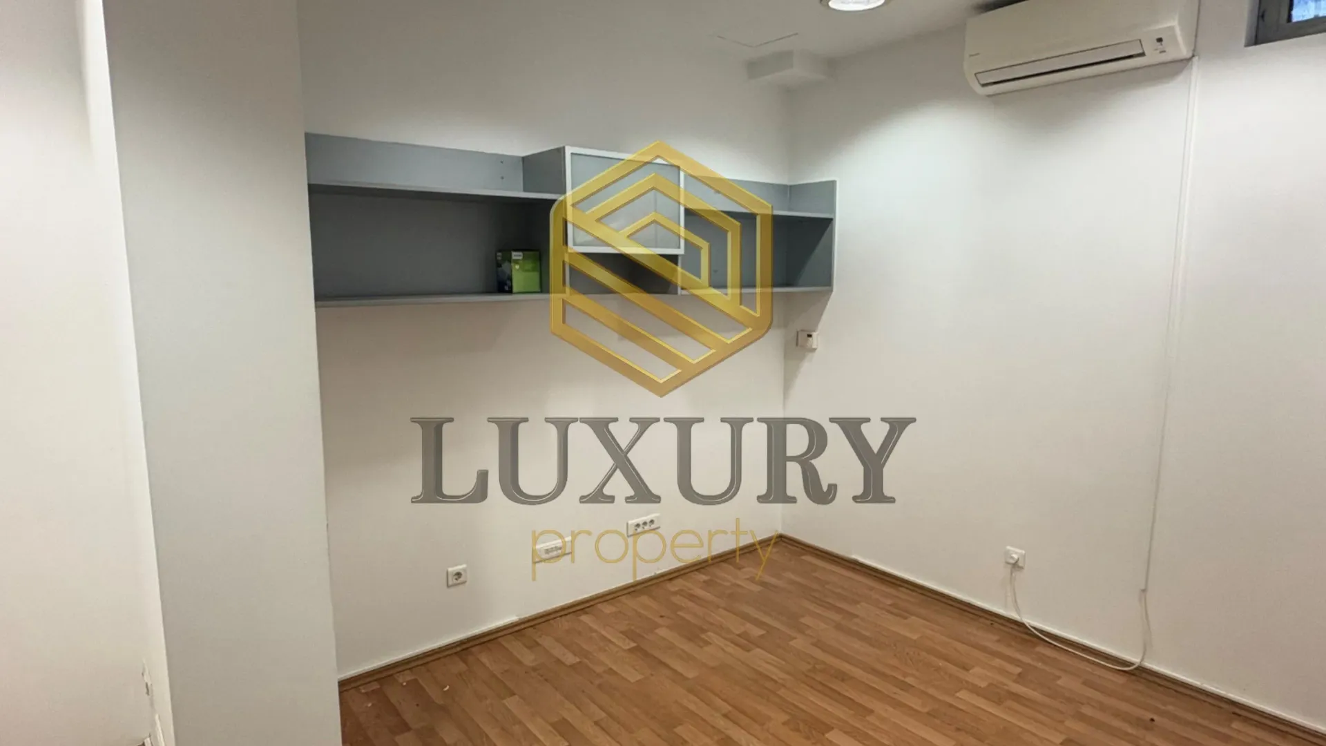 Rent, office space, 160m², Obala Morače, Podgorica