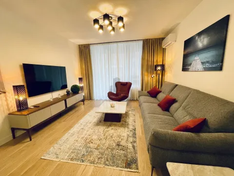 Izdavanje, trosoban stan, 86m², Savski Venac, Beograd - image 10