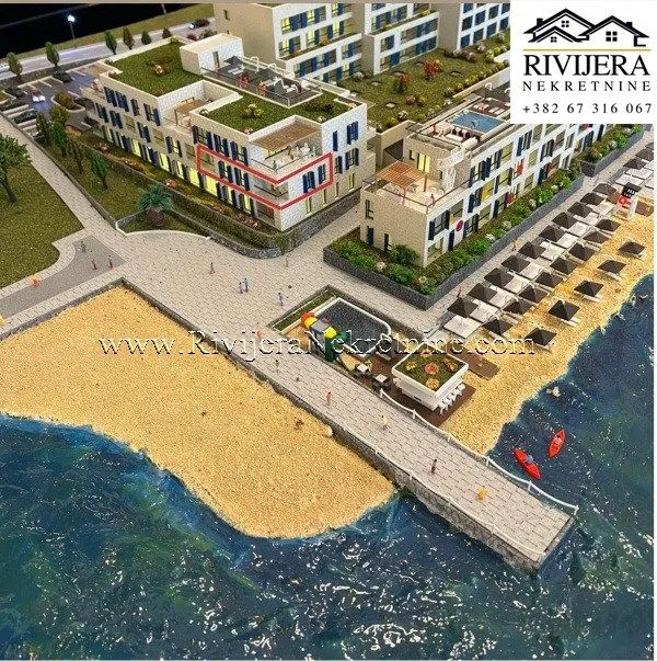 Prodaja, dvosoban stan, 131m², Risan, Kotor