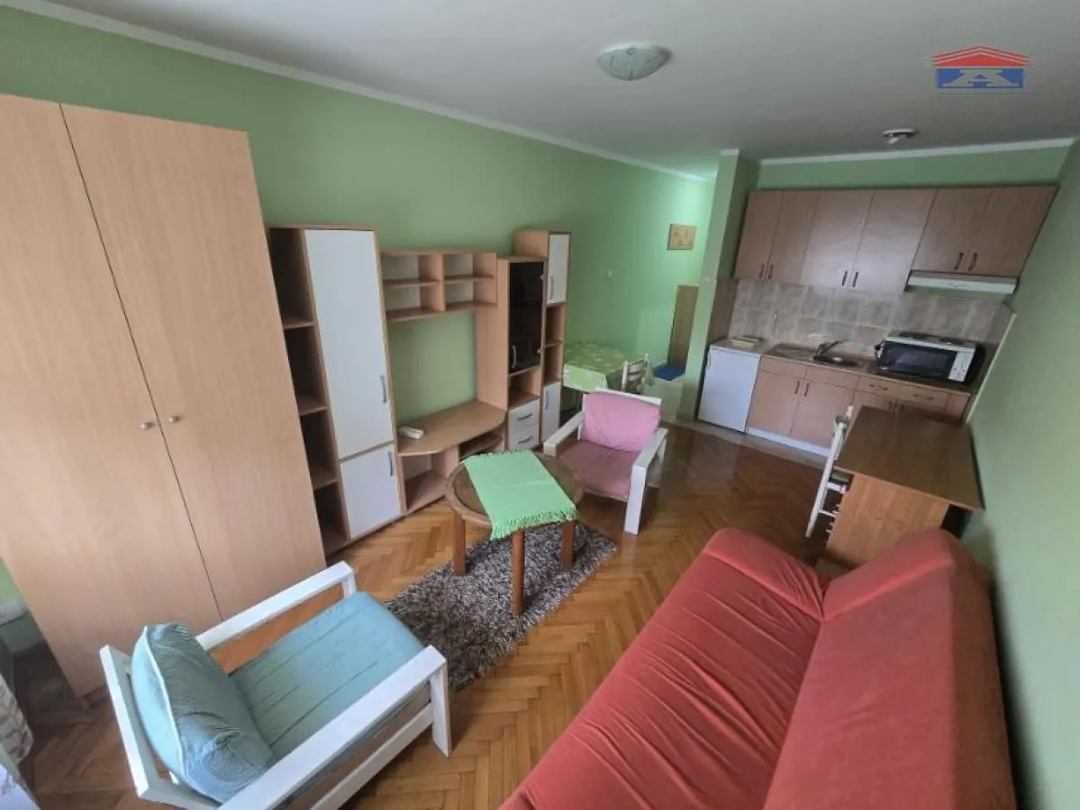 Rent, studio apartment, 24m², Grbavica, Novi Sad Sve Podlokacije