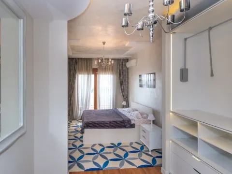 Rent, three bedroom apartment, 275m², Podgorica, Crna Gora - image 11