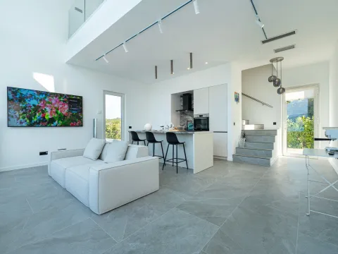 Rent, one bedroom apartment, 68m², Krašići, Tivat - image 13