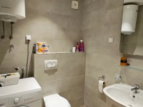 Izdavanje, jednosoban stan, 51m², Ljubović, Podgorica - image 11