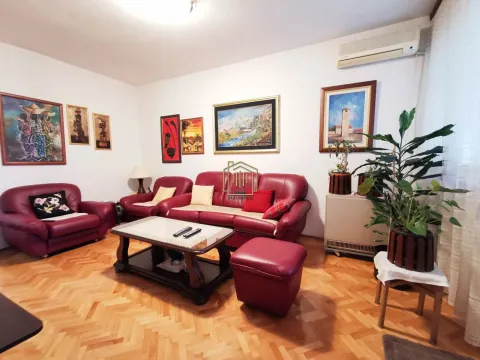 Prodaja, trosoban stan, 82m2, Tuški Put, Podgorica Prodaja, trosoban stan, 82m2, Tuški Put, Podgorica