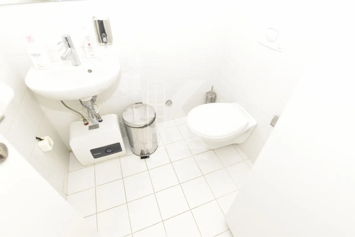 Rent, office space, 220m², Preko Morače, Podgorica