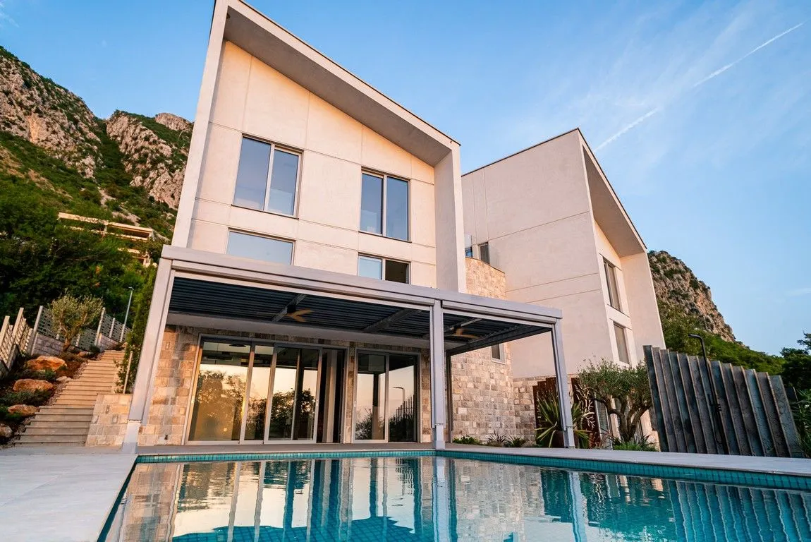 Sale, house, 231m², Blizikuće, Budva