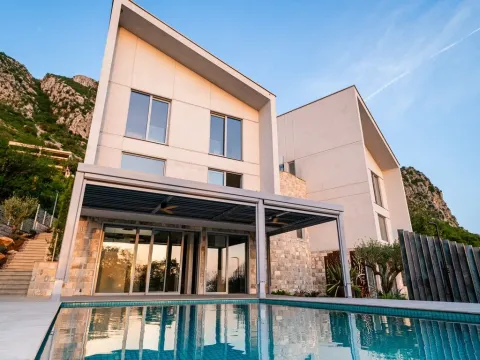 Prodaja, kuća, 231m², Blizikuće, Budva - image 6