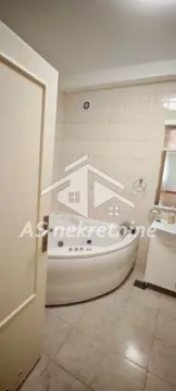 Rent, four bedroom apartment, 150m², Savski Venac, Beograd - image 32