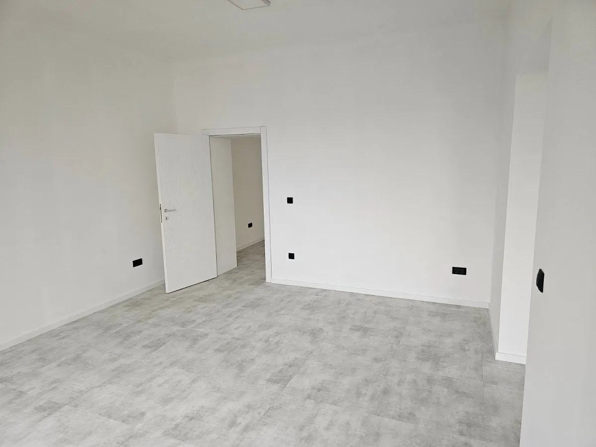Sale, four bedroom apartment, 120m², Vračar Centar, Vračar Sve Podlokacije
