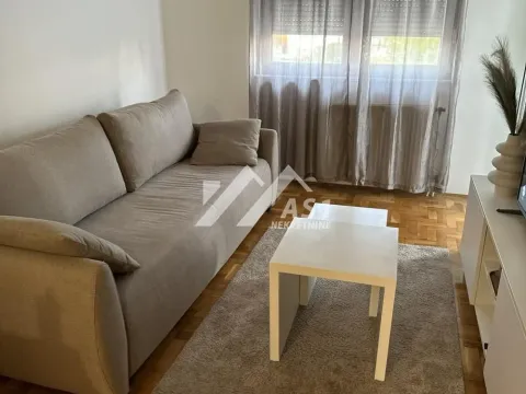 Izdavanje, jednosoban stan, 32m², Bulevar Evrope, Novi Sad Sve Podlokacije - image 9
