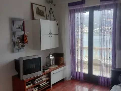 Prodaja, garsonjera, 33m², Žvinje, Herceg Novi - image 1
