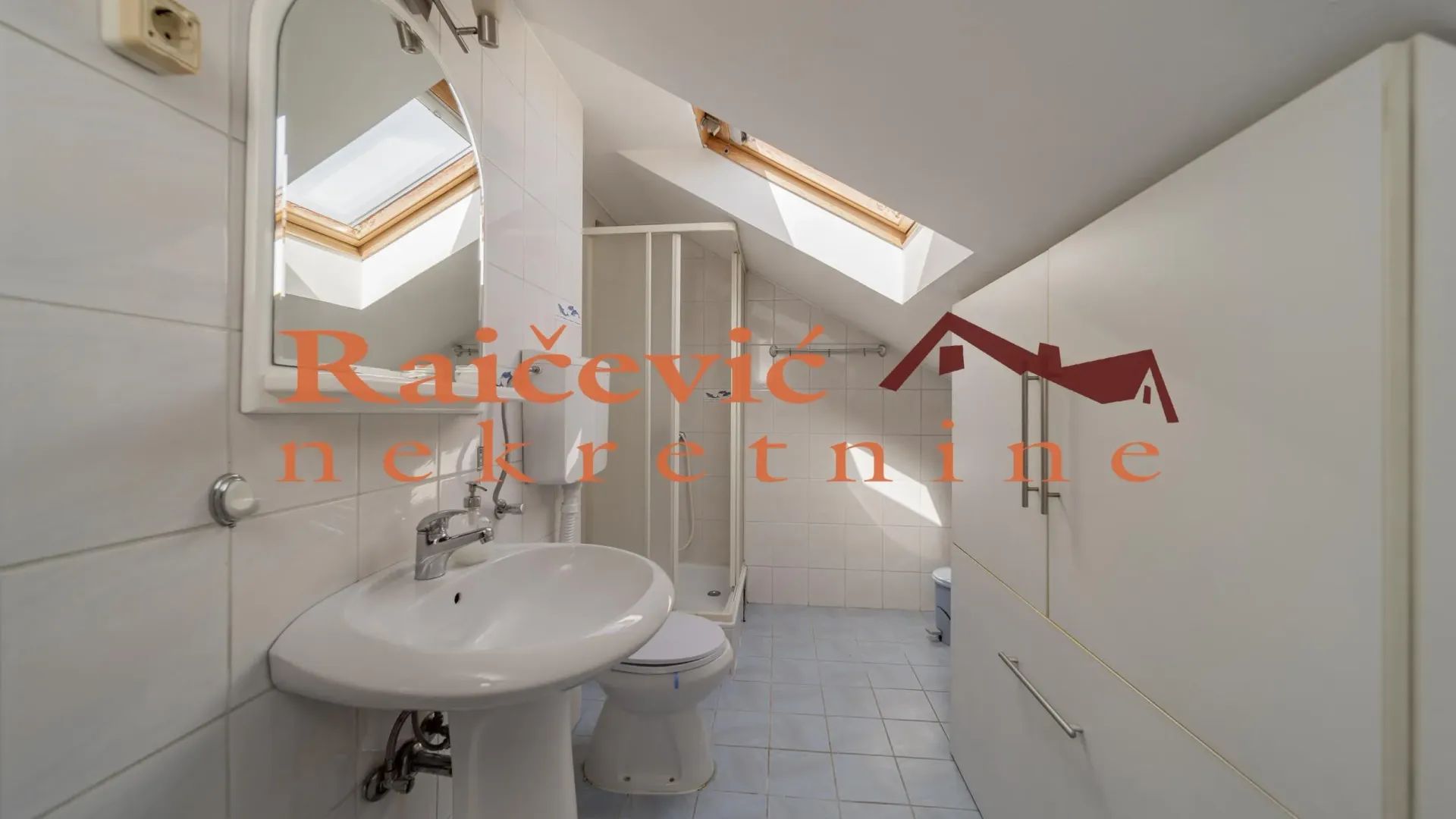 Prodaja, stan, 158m², Zemun Sve Podlokacije, Beograd