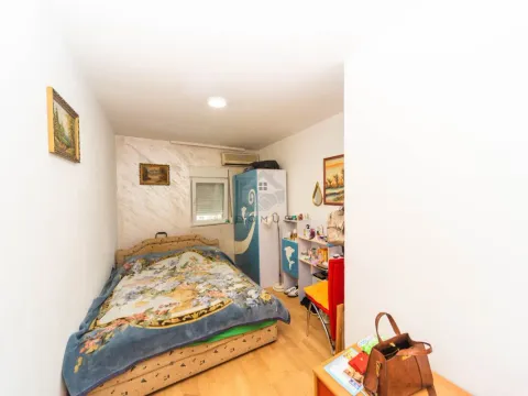 Prodaja, trosoban stan, 109m², Centar, Podgorica - image 9