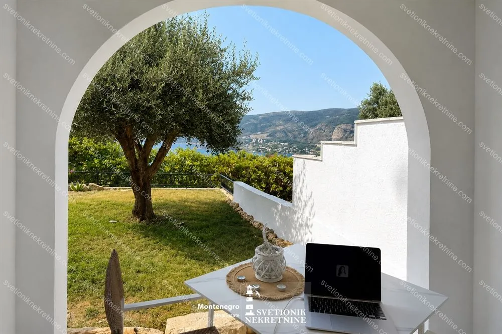 Prodaja, jednosoban stan, 57m², Srbina, Herceg Novi