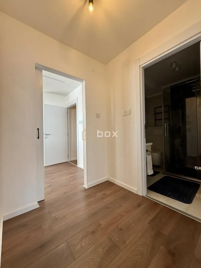 Prodaja, trosoban stan, 79m², Medijana, Niš