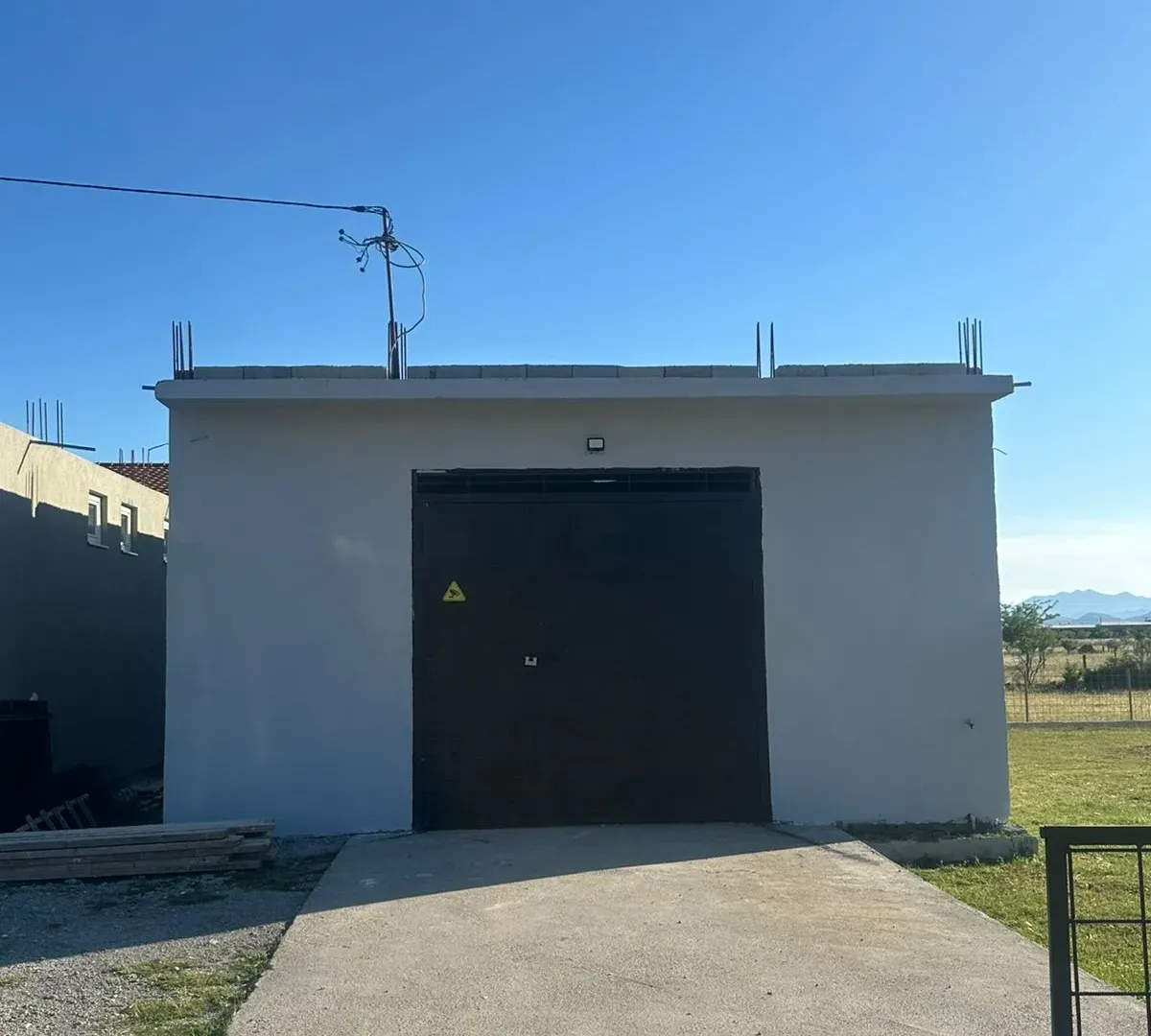 Rent, parking/garage, 105m², Cijevna, Podgorica