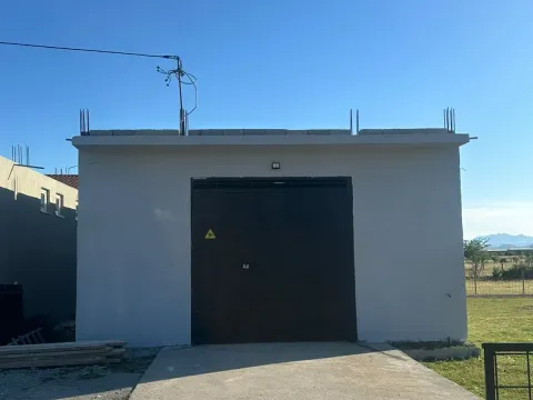 Rent, parking/garage, 105m², Cijevna, Podgorica - image 3