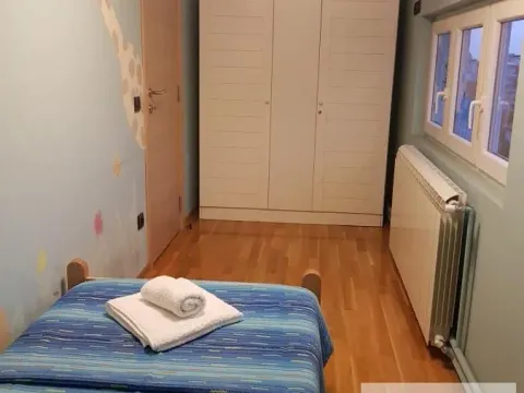 Rent, three bedroom apartment, 73m², Vračar Sve Podlokacije, Beograd - image 11