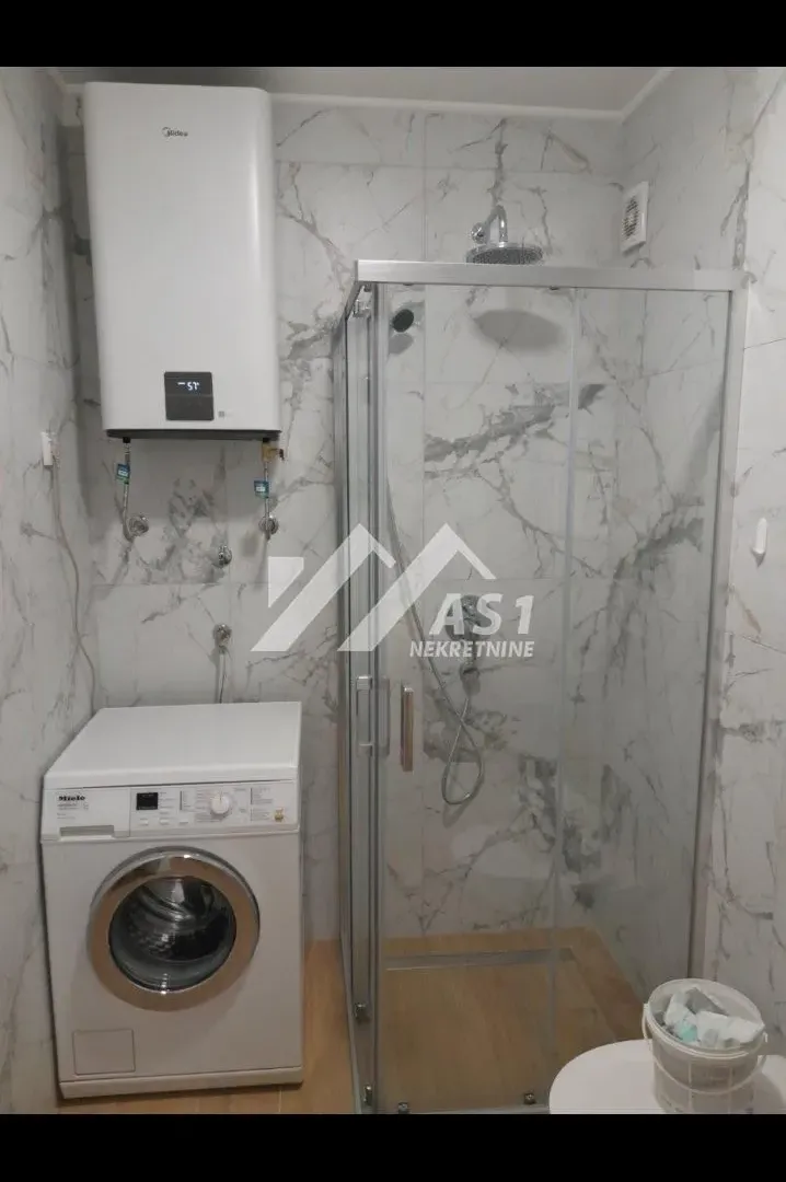 Izdavanje, dvosoban stan, 43m², Podbara, Novi Sad Sve Podlokacije