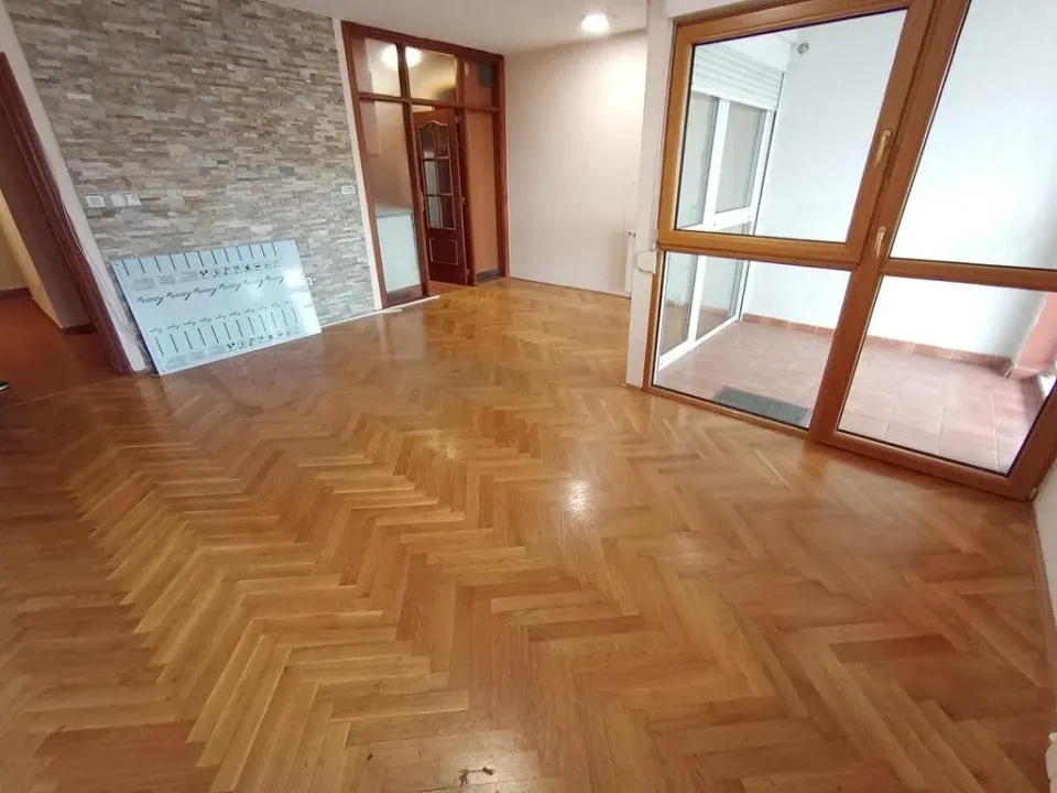 Rent, office space, 80m², Preko Morače, Podgorica