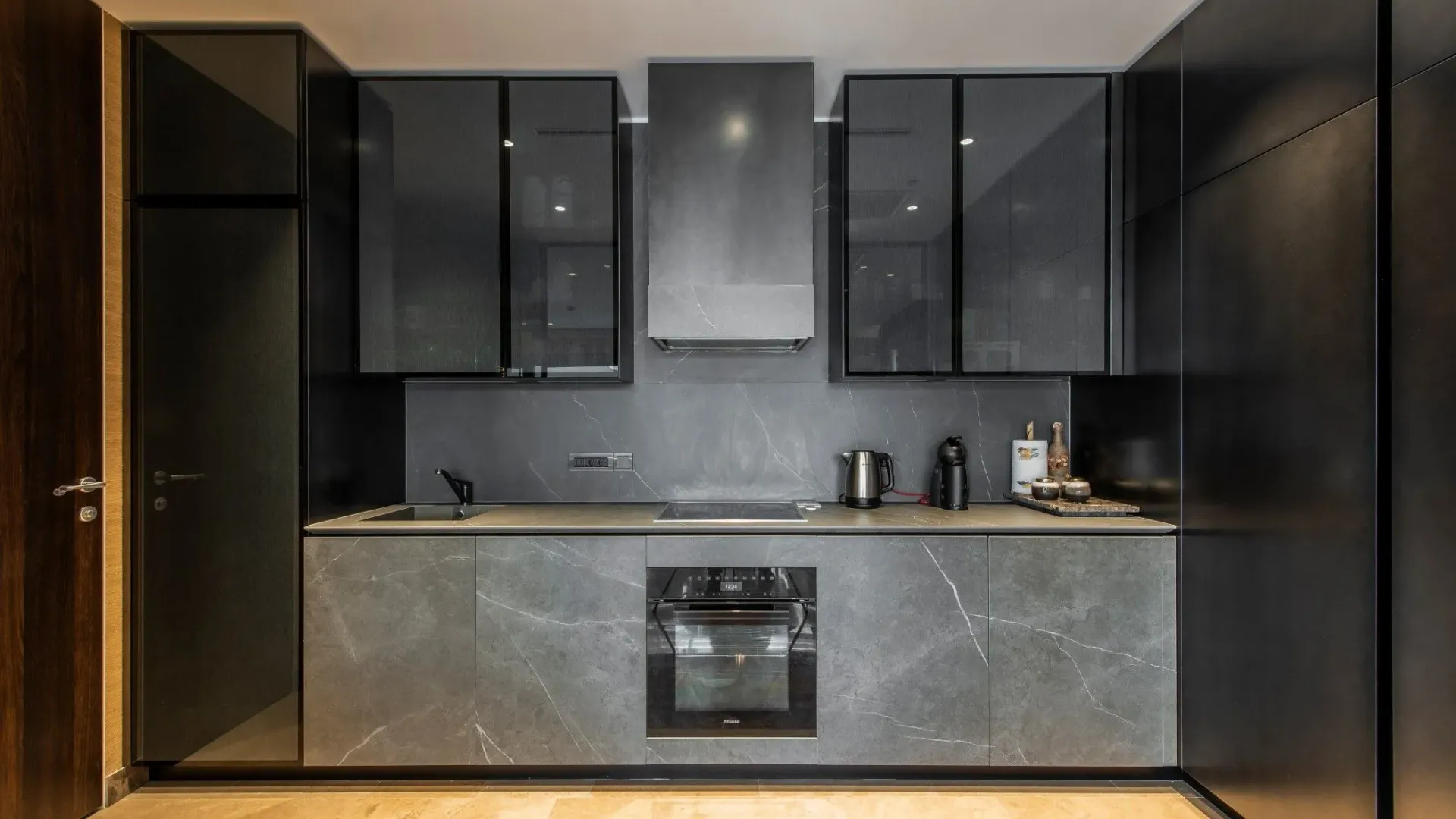 Sale, four bedroom apartment, 500m², Đuraševići, Tivat