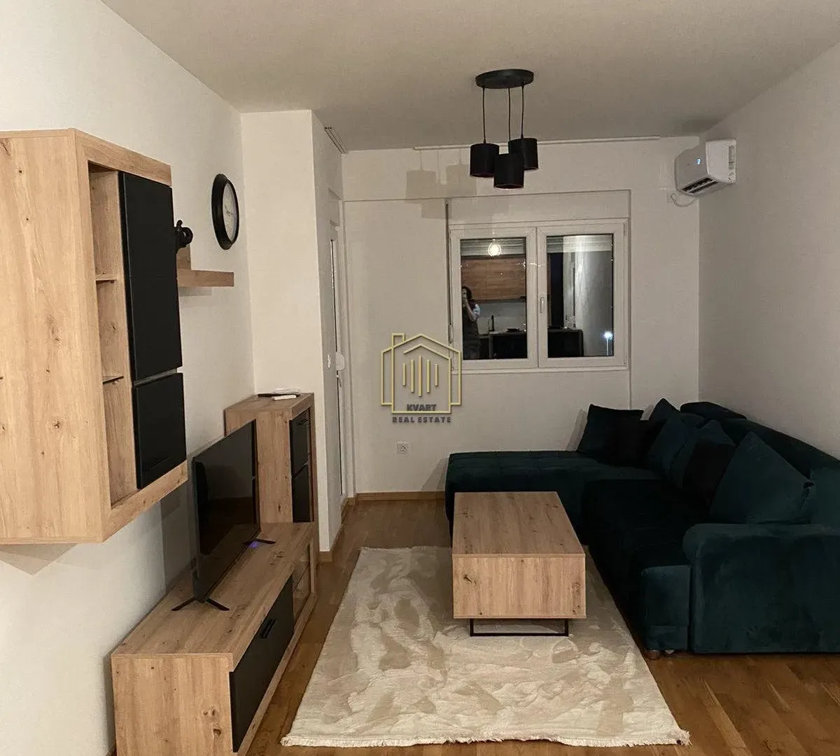 Izdavanje, jednosoban stan, 50m², Stari Aerodrom, Podgorica