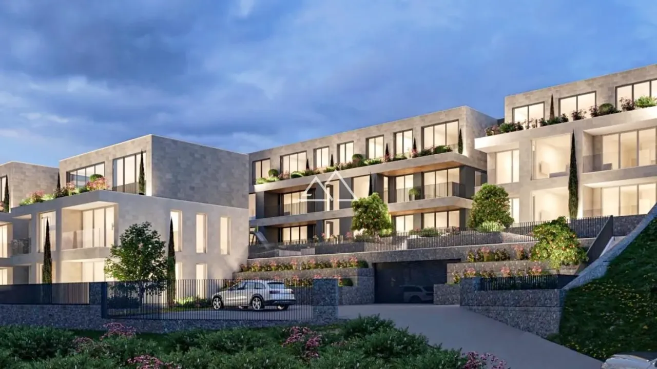 Sale, two bedroom apartment, 75m², Muo, Kotor