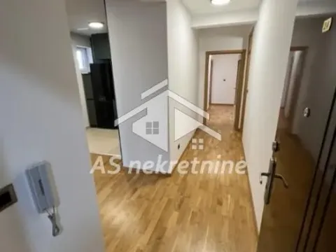 Izdavanje, četvorosoban stan, 100m², Sarajevska, Beograd - image 26