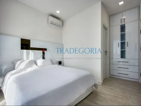 Prodaja, kuća, 180m², Tivat, Crna Gora - image 7